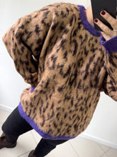 Cargar imagen en el visor de la galería, Sweater Safari - Violeta