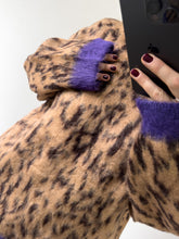 Cargar imagen en el visor de la galería, Sweater Safari - Violeta