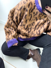 Cargar imagen en el visor de la galería, Sweater Safari - Violeta
