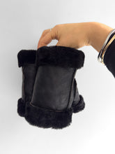 Cargar imagen en el visor de la galería, Guantes Mitones de Cuero Lanar