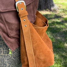 Cargar imagen en el visor de la galería, Matera cartera Mora - Marrón