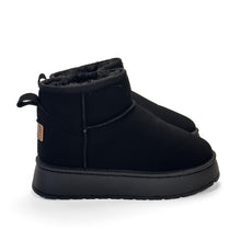 Cargar imagen en el visor de la galería, Pantubotas con corderito