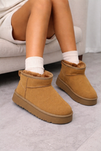 Cargar imagen en el visor de la galería, Pantubota Neva - Marrón
