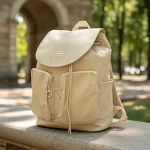 Cargar imagen en el visor de la galería, Mochila impermeable tipo urbana
