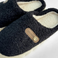 Cargar imagen en el visor de la galería, Pantufla Nube - Negro
