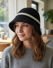 Cargar imagen en el visor de la galería, Gorro Tejido - Varios Colores
