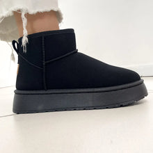 Cargar imagen en el visor de la galería, Pantubotas con corderito
