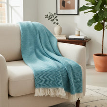 Cargar imagen en el visor de la galería, Manta de abrigo suave para sillón o cama 140 X 170 Cm
