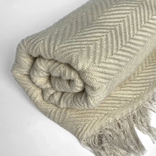 Cargar imagen en el visor de la galería, Manta lana merino 188 x 166 Cm
