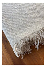 Cargar imagen en el visor de la galería, Manta de abrigo suave para sillón o cama 172 X 170 Cm
