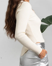 Cargar imagen en el visor de la galería, Sweater Noli - Crema
