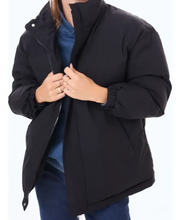 Cargar imagen en el visor de la galería, Campera Puffer - Negro
