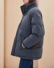 Cargar imagen en el visor de la galería, Campera Puffer - Grisáceo
