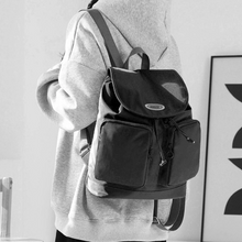 Cargar imagen en el visor de la galería, Mochila impermeable tipo urbana
