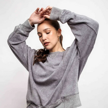 Cargar imagen en el visor de la galería, Buzo Lavado Liso - Gris
