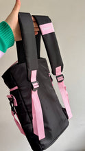 Cargar imagen en el visor de la galería, Matera mochila trendy weekend
