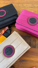 Cargar imagen en el visor de la galería, Billetera Trendy
