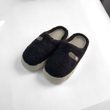 Cargar imagen en el visor de la galería, Pantufla Nube - Negro

