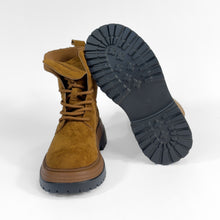 Cargar imagen en el visor de la galería, Botas Borcego - Marrón
