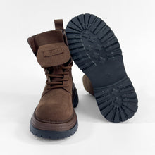 Cargar imagen en el visor de la galería, Botas Borcego - Chocolate
