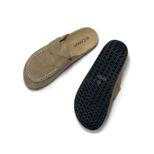 Cargar imagen en el visor de la galería, Zueco Mocasin - Camel
