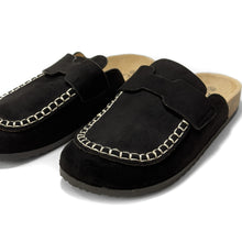 Cargar imagen en el visor de la galería, Zueco Mocasin - Negro
