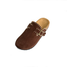 Cargar imagen en el visor de la galería, Zueco Terra - Chocolate
