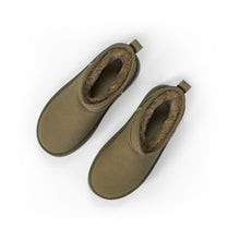 Cargar imagen en el visor de la galería, Pantubota Neva - Verde Oliva
