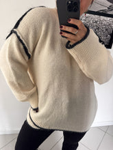 Cargar imagen en el visor de la galería, Sweater Emma -Blanco
