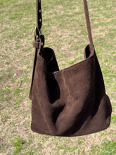 Cargar imagen en el visor de la galería, Matera cartera Mora - Chocolate oscuro
