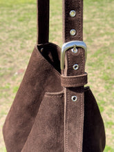 Cargar imagen en el visor de la galería, Matera cartera Mora - Chocolate oscuro
