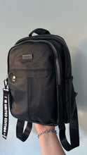 Cargar imagen en el visor de la galería, Mochila Trendy Black
