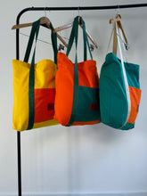 Cargar imagen en el visor de la galería, Tote bag Multicolor
