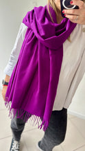 Cargar imagen en el visor de la galería, Bufanda Cashmere
