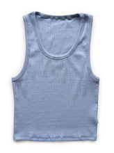 Cargar imagen en el visor de la galería, Musculosa Alma - Celeste
