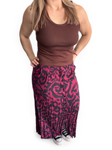 Cargar imagen en el visor de la galería, Musculosa Alma - Chocolate
