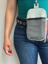 Cargar imagen en el visor de la galería, Phone Bags porta celular.
