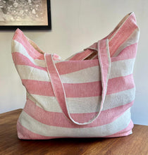 Cargar imagen en el visor de la galería, Bolso Rayado Beach
