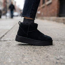 Cargar imagen en el visor de la galería, Pantubota Neva - Negro
