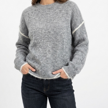 Cargar imagen en el visor de la galería, Sweater Emma -Gris
