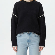 Cargar imagen en el visor de la galería, Sweater Emma - Negro
