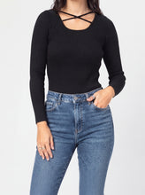 Cargar imagen en el visor de la galería, Sweater Noli - Negro
