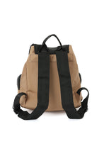 Cargar imagen en el visor de la galería, Mochila con broche
