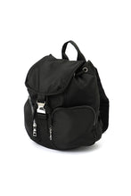 Cargar imagen en el visor de la galería, Mochila con broche
