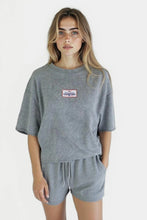 Cargar imagen en el visor de la galería, Remera lavada - Gris Oscuro
