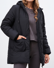 Cargar imagen en el visor de la galería, Campera Comfort - Negro

