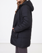 Cargar imagen en el visor de la galería, Campera Comfort - Negro
